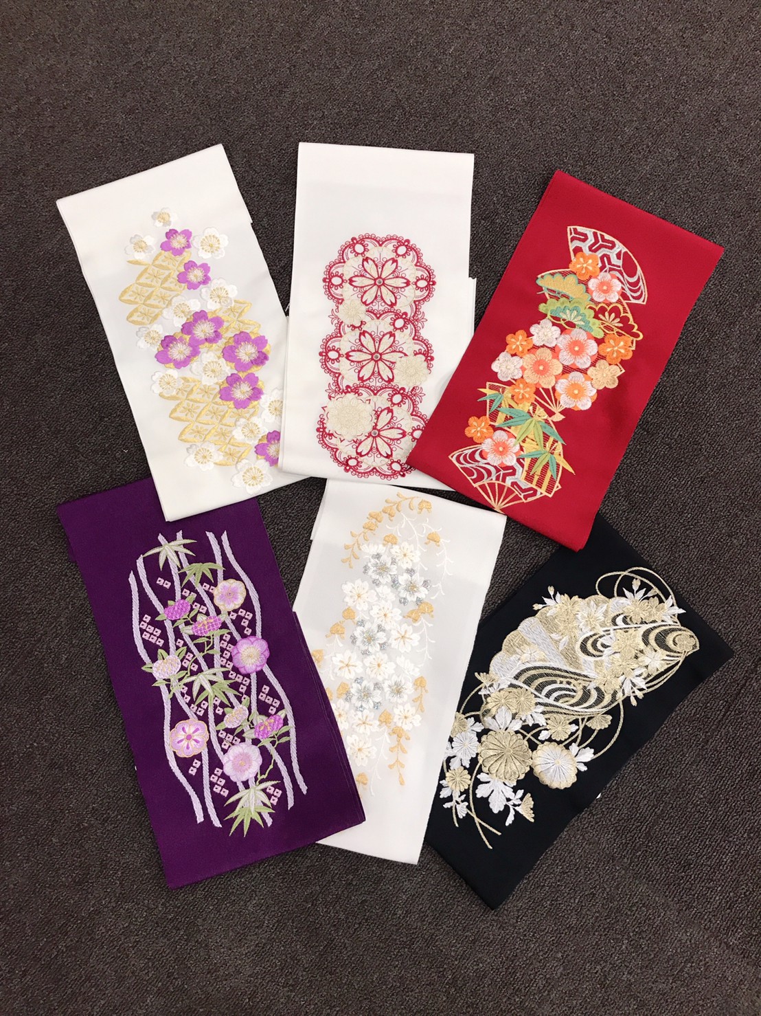 刺繍半衿