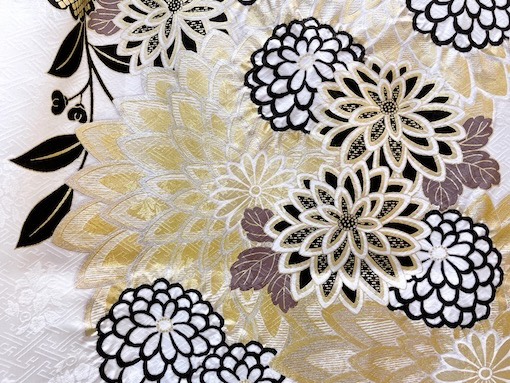 金彩振袖の画像