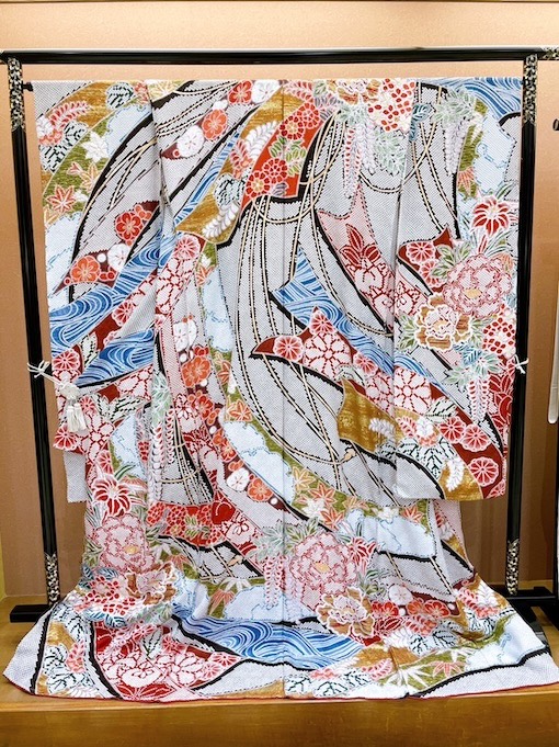 絞り振袖の画像
